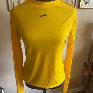 Brooks Vibrant Yellow Long Sleeve trail tee NWOT